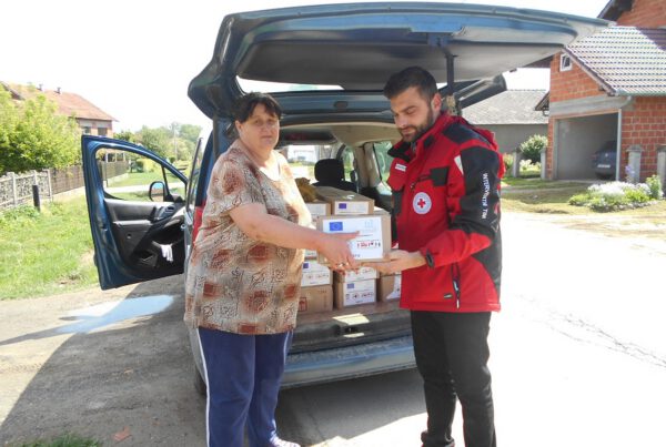 Najpotrebitijima podijeljeno gotovo 17 tona hrane u 1.311 FEAD paketa
