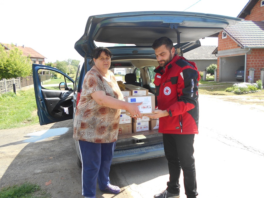 Najpotrebitijima podijeljeno gotovo 17 tona hrane u 1.311 FEAD paketa