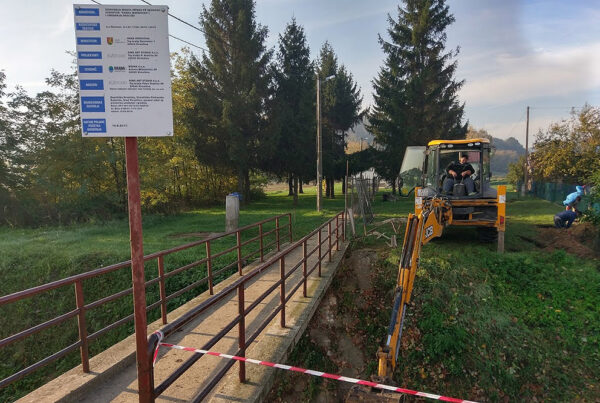 Započeli su radovi na izgradnji mosta ispred Područne škole Rezovac