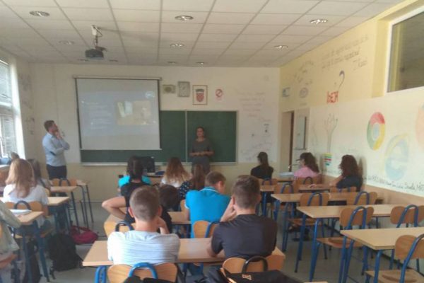 Razvojna agencija u posjetu srednjoj školi