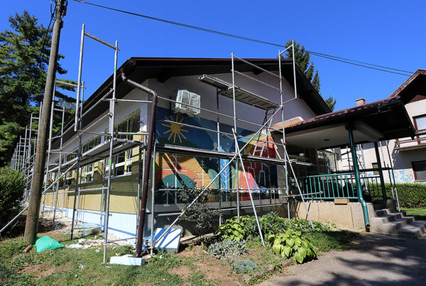 ZAPOČELA ENERGETSKA OBNOVA ZGRADE PODRUČNE ŠKOLE U MILANOVCU