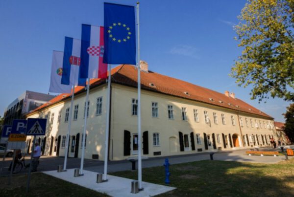 Javni poziv za izbor pomoćnika u nastavi