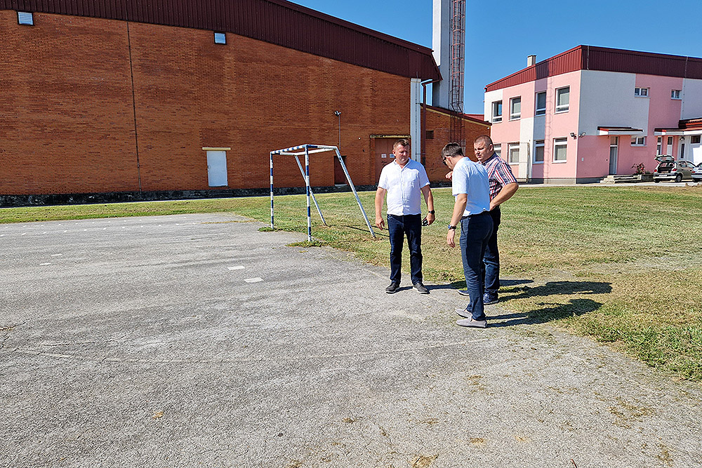 Potpisan Ugovor o rekonstrukciji igrališta OŠ Ivane Brlić-Mažuranić Virovitica; teren će se uskoro moći koristiti za šest sportova