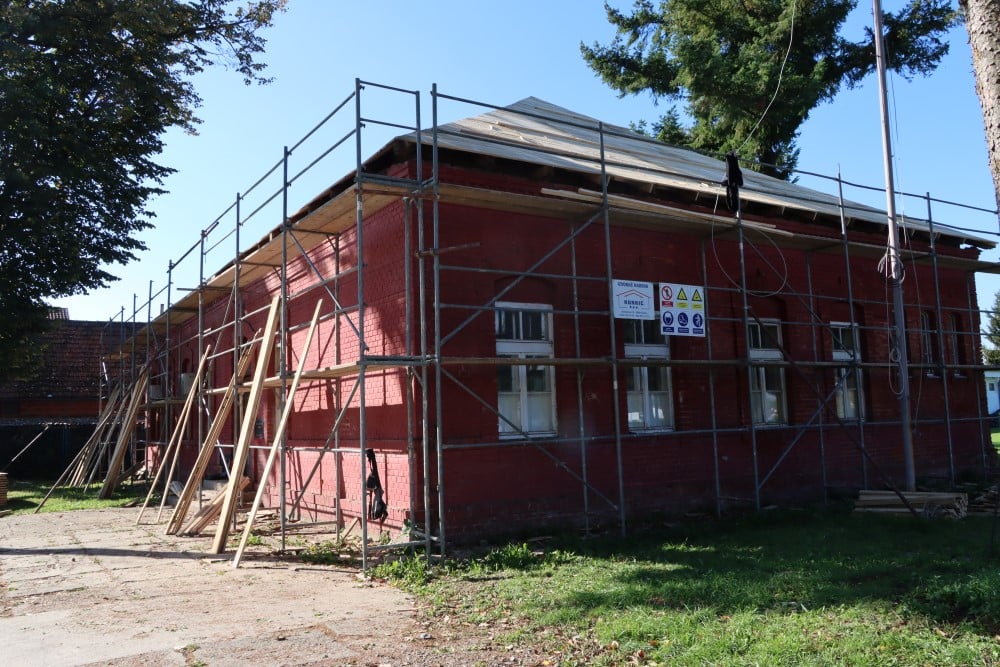 Virovitica provodi četrnaesti projekt energetske obnove javnih zgrada: Obnavlja se zgrada u Ulici M. Gupca koju koriste udruge