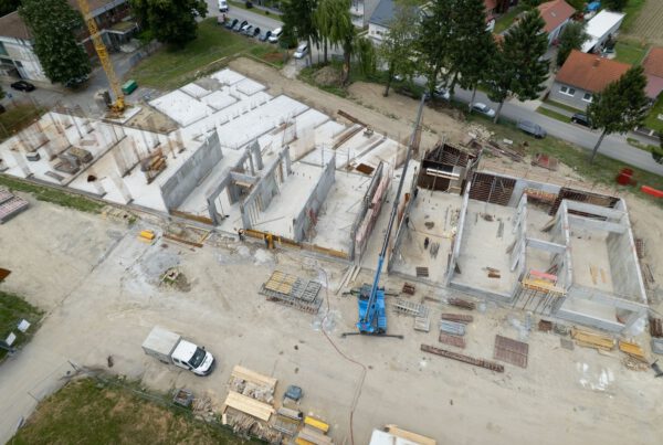 Napreduju radovi na novom dječjem vrtiću u Virovitici koji će osigurati mjesto za 206 djece