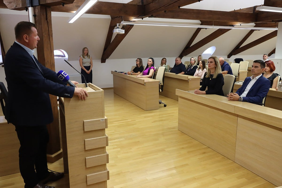 Najveći EU projekt u povijesti grada: Virovitica krenula u izgradnju nove osnovne škole i sportske dvorane