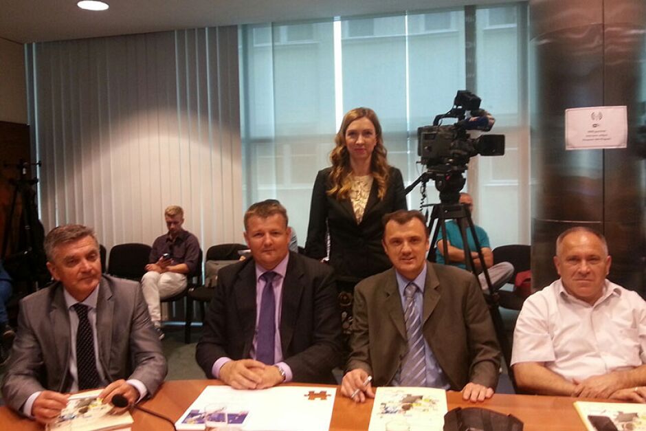 Gradonačelnik Ivica Kirin potpisao Ugovor za izgradnju pristupnih cesta u Poduzetničkoj zoni III vrijedan 3.500.000,00 kuna