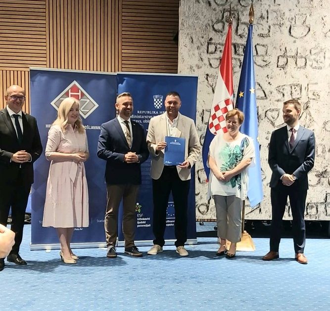 Gradskom društvu Crvenog križa Virovitica uručen Ugovor za projekt „Humanitarni paketi GDCK-a Virovitica i partnera“ vrijedan gotovo 7 milijuna eura