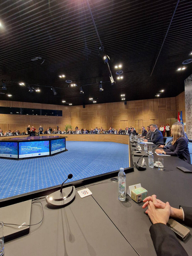 Novi dječji vrtić u Virovitici: Gradonačelnik Ivica Kirin potpisao ugovor o dodjeli bespovratnih sredstava