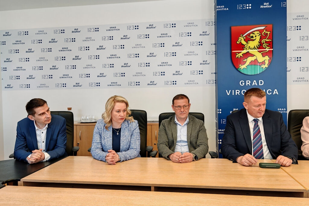 Potpisan ugovor za energetsku obnovu Osnovne škole Vladimir Nazor Virovitica