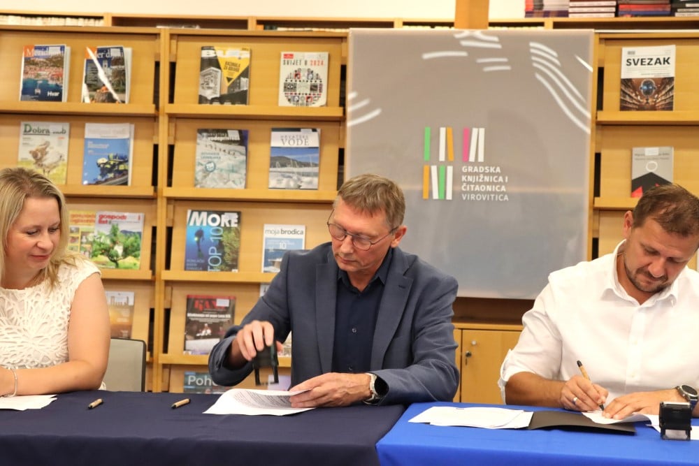 Potpisani ugovori za rekonstrukciju virovitičke Knjižnice vrijedni 1,2 milijuna eura: Novih 200 kvadrata i pametne usluge za sve generacije
