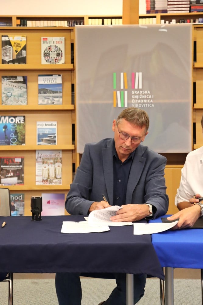 Potpisani ugovori za rekonstrukciju virovitičke Knjižnice vrijedni 1,2 milijuna eura: Novih 200 kvadrata i pametne usluge za sve generacije