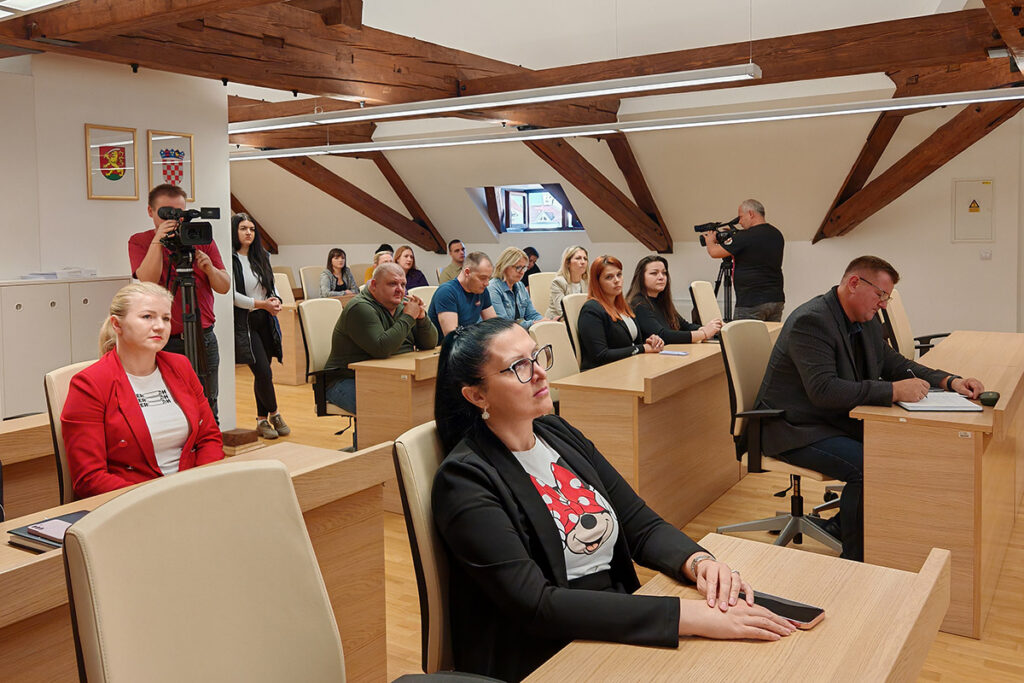 Virovitica provodi četrnaesti projekt energetske obnove javnih zgrada: Obnavlja se zgrada u Ulici M. Gupca koju koriste udruge