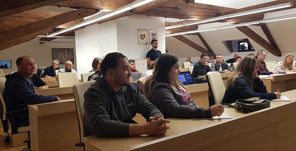 Započela edukacija za 30 budućih pčelara u sklopu projekta „Bee2Be“